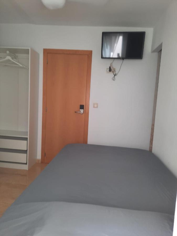 Single Room In My Apartment At The Beach Valencie Exteriér fotografie